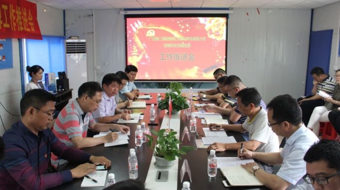 04聚会现场.jpg