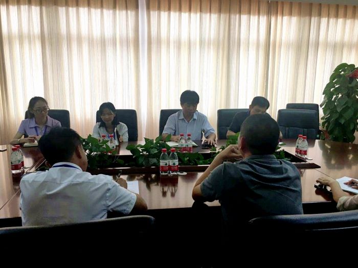 1002座谈会现场。。。。李梅凤摄.jpg
