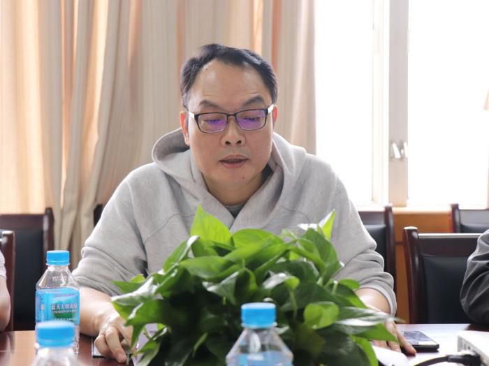 6周兴耀出席并讲话。。。谭倩文 摄_700x524.jpg