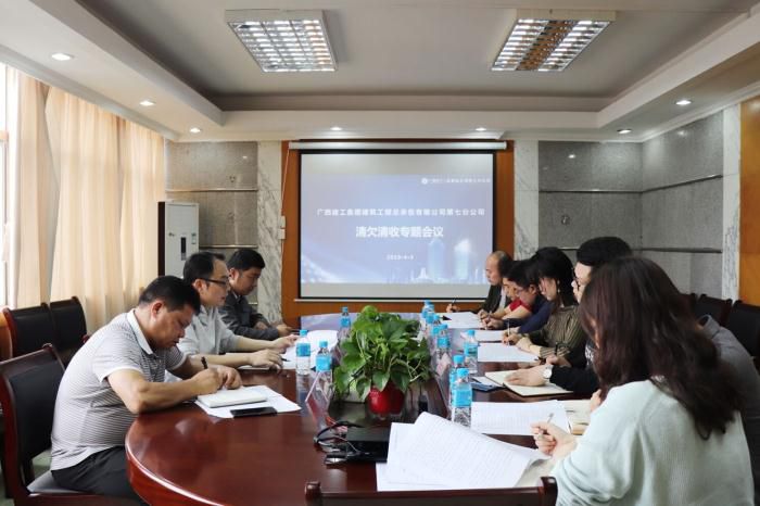 6.1聚会现场。。。谭倩文 摄_700x466.jpg