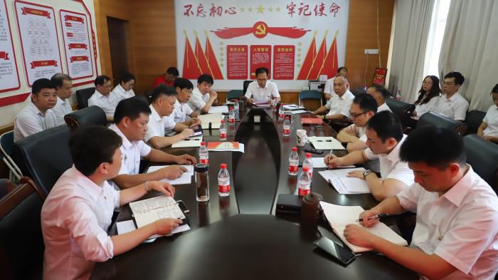 7典范事例剖析会现场。。。。。谭龙 摄700.JPG