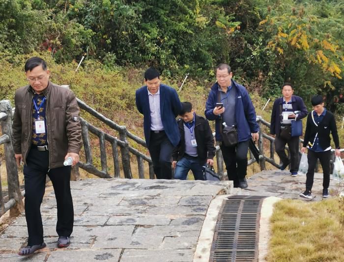 1.检查组深入现场检测。。。苏小智摄700.jpg