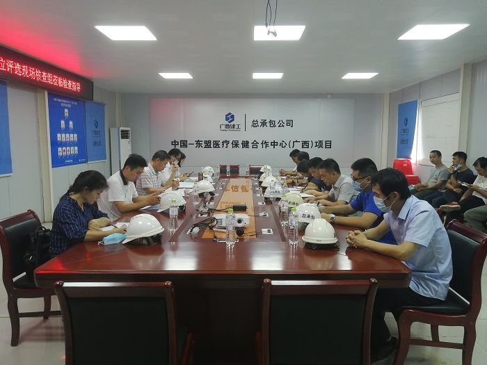聚会现场。。。。。。 刘萌萌 摄.jpg
