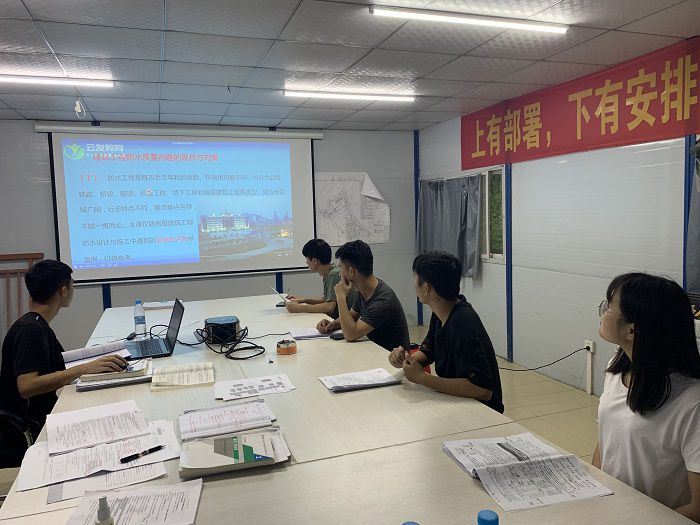 培训现场。。。梁宗吕 摄.jpg