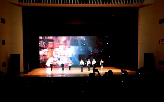 59朗诵演出。。。。。。谢微旋 摄.jpg