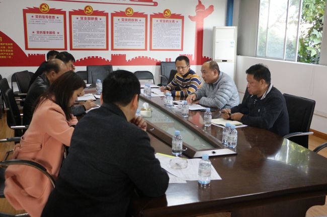 聚会现场。。。张钊林 摄.jpg