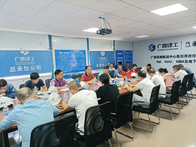 聚会现场。。。梁观德 摄（修图）.jpg