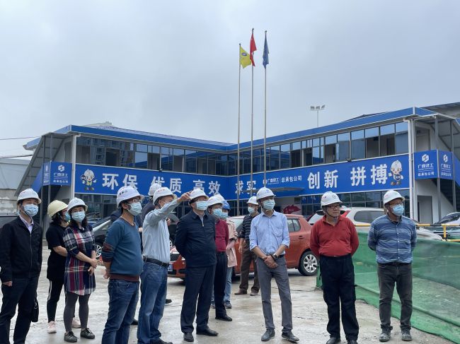 视察项目进度。。梁观德 摄（修图）.jpg
