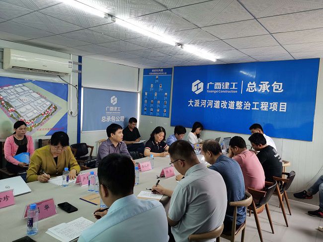 聚会现。。。。。ㄐ尥迹.jpg