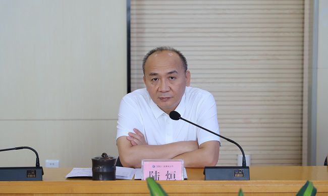 陆烜讲话。。。。郑诗宝 摄（修）.jpg