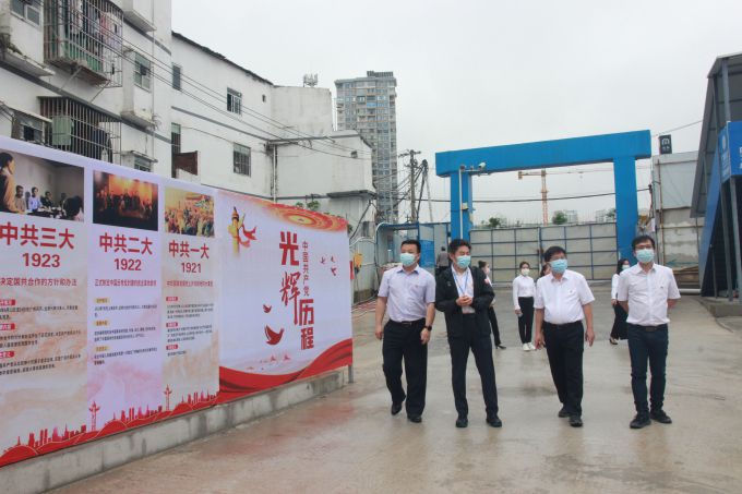 旅行“红色长廊”。。。。。。邓灿滨 摄（修图）.jpg