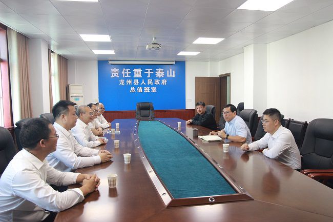 座谈会现场。。。。ㄐ尥迹.jpg