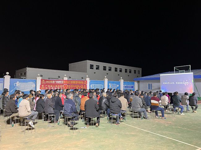 宣讲会现。。。ㄐ尥迹.jpg