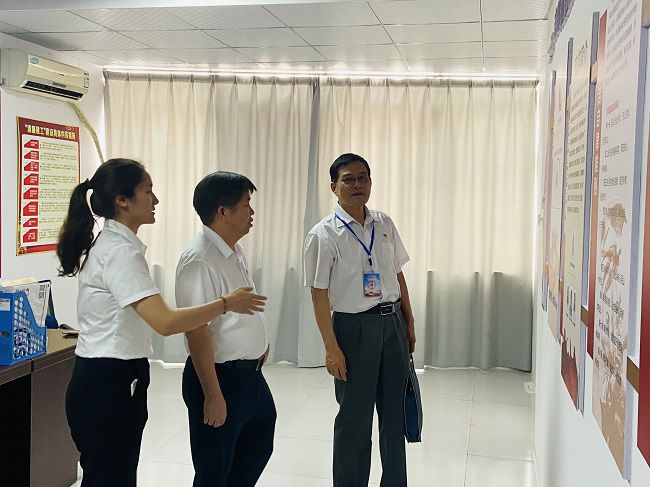 旅行党员活动室。。。。。卢丽君 摄（修图）.jpg