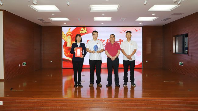 颁奖合影。。。。。。李立云摄（修图）.jpg