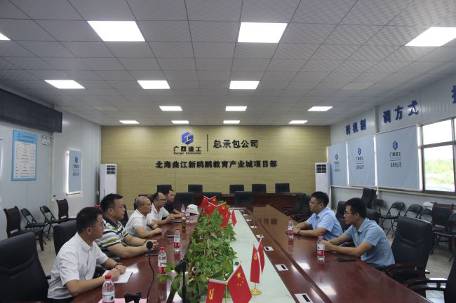 座谈会现场。。。。。梁红玉 摄（修图）.jpg