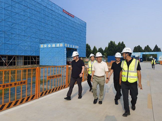检查现场。。。杨醒晨 摄（修图）.jpg